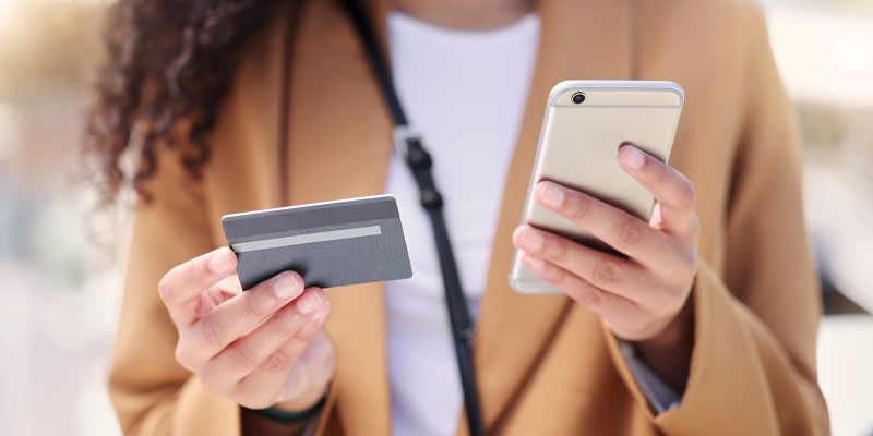 Présentoir de cartes cadeaux en magasin